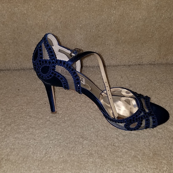 Gorgeous blue stilettos 👠 - Picture 2 of 9